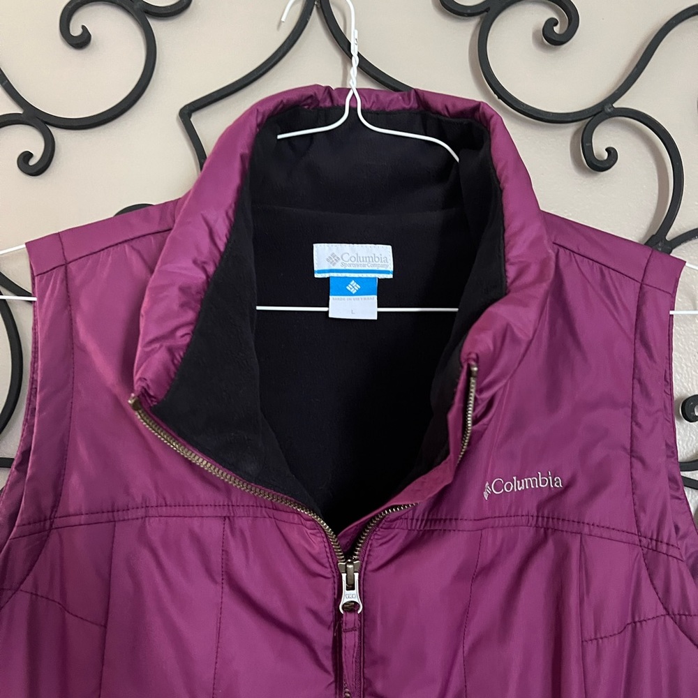 Columbia Women's Purple Vest - Picture 2 of 9